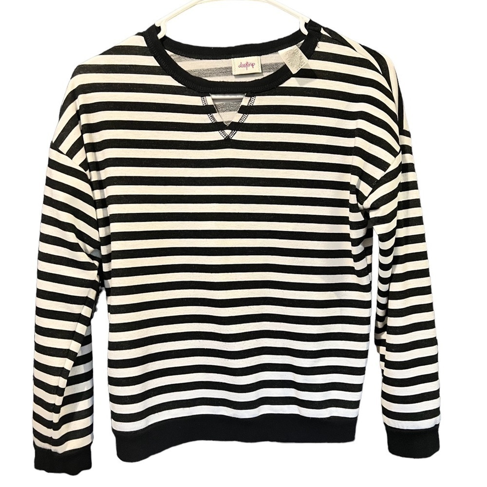 Daytrip Girls Sweatshirt Size Large EUC